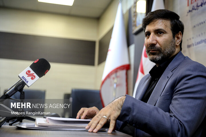 امکانات تبلیغی باید به صورت برابر در اختیار نامزدها قرار بگیرد