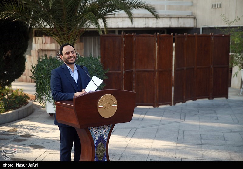 بهادریجهرمی: سیاست دولت برای رفع ناترازی بنزین، غیرقیمتی است