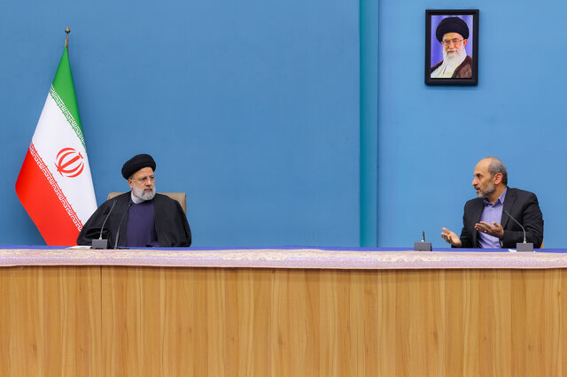 تایید ۷۳ درصد ثبتنامکنندگان/ سخنران جنجالی لیست میدهد؟