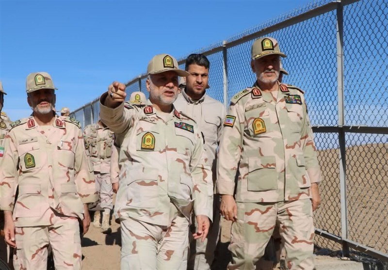 تجهیز مرزهای پرخطر به فنسهای هوشمند و حسگرهای مغناطیسی/ ضربه مهلک مرزبانی به سرشبکههای قاچاقچیان