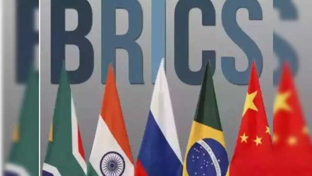 تسویه حسابهای غیر دلاری روسیه سر به فلک میکشد