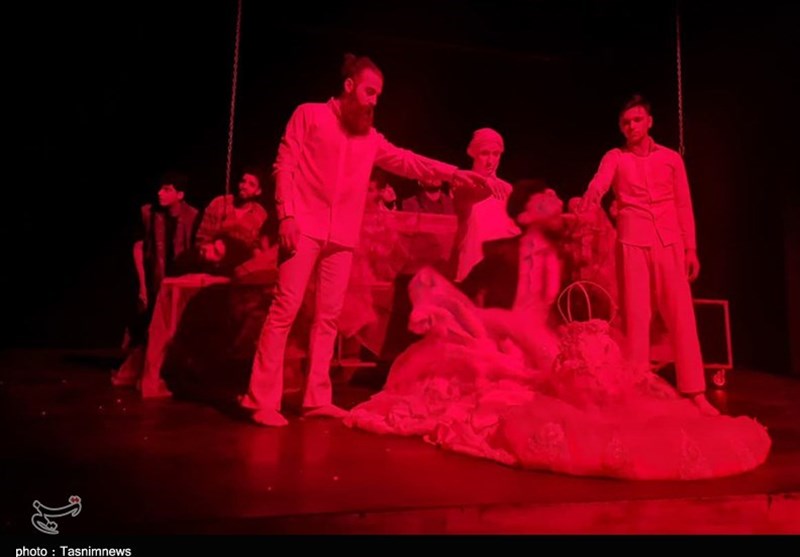 جشنواره بینالمللی تئاتر کردی سقز به روایت تصویر