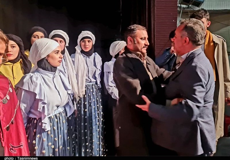 جشنواره بینالمللی تئاتر کردی سقز به روایت تصویر