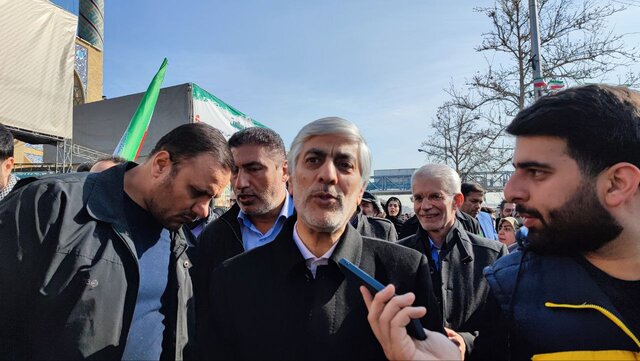 حضور شخصیتهای مختلف در راهپیمایی ۲۲ بهمن