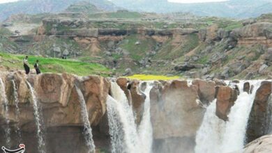 حیرت بارندگی در صخرههای معمولان/ آبشار افرینه خروشان شد+ فیلم