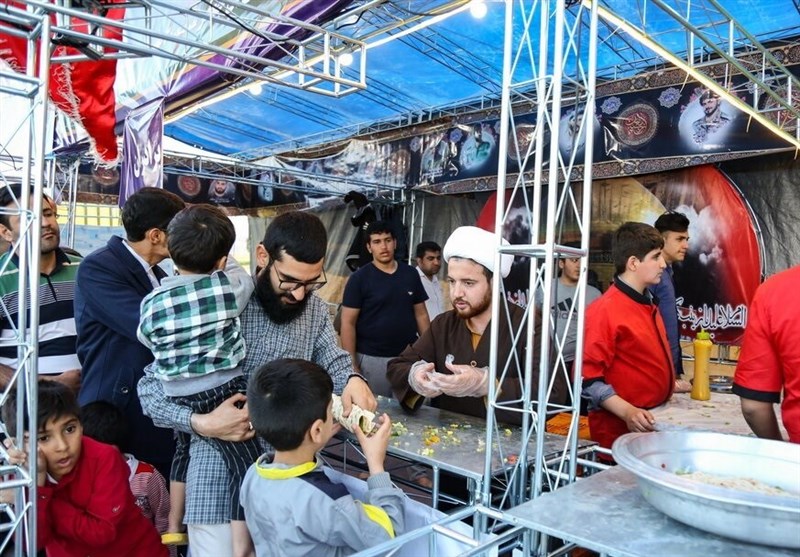 خدمترسانی بیش از 170 خادم یار رضوی به زائران نیمه شعبان