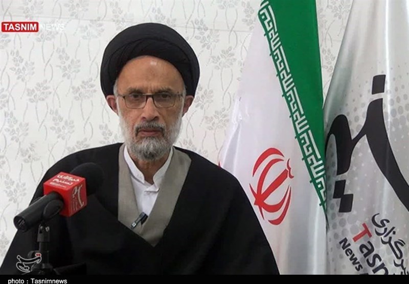 داوطلب مجلس خبرگان: در کنار وظایف مجلس خبرگان مشکلات مردم را پیگیری میکنم + فیلم