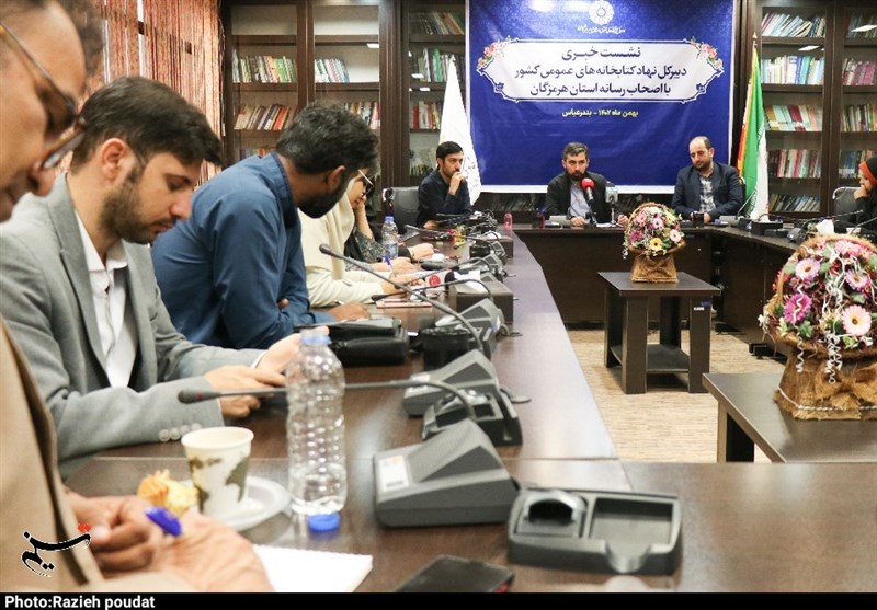 دستور رئیس جمهور برای پرداخت عیدی به کتابداران/ تخصیص 200 خودرو برای کتابخانههای سیار + فیلم