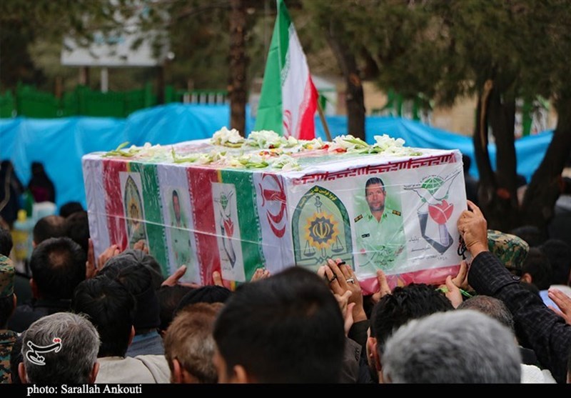 استان کرمان , حمله تروریستی کرمان , شهید , راهپیمایی , راهپیمایی 22 بهمن ,