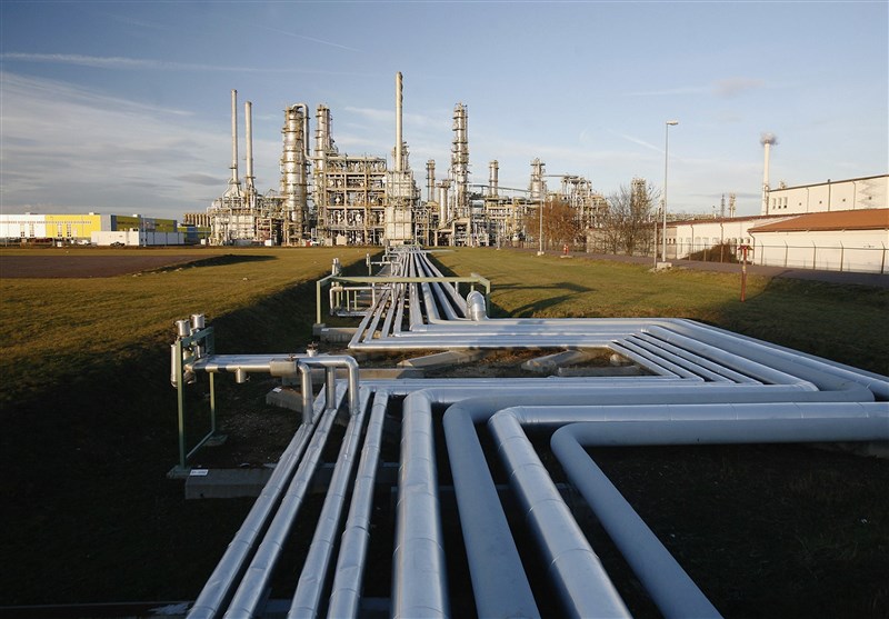 رشد انتقال مواد نفتی با خطوط لوله در سال جاری/ جلوگیری از تردد بیش از ۴ میلیون تانکر نفتکش جاده ای