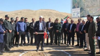 شهر صدرا به آزادراه شیراز_اصفهان وصل میشود