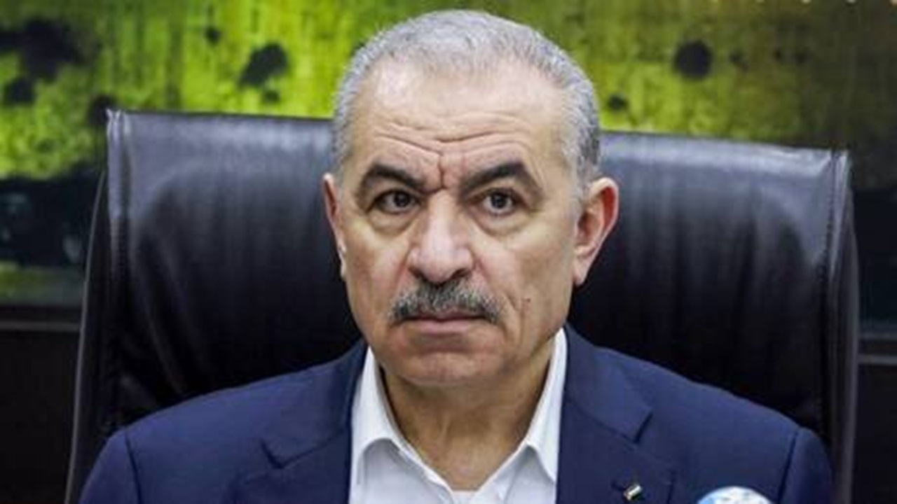 محمود عباس با استعفای نخستوزیر تشکیلات خودگردان موافقت کرد