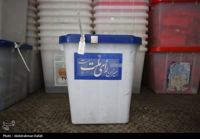 مردم استان مرکزی از عزم خود برای شرکت در انتخابات میگویند/ پای کار ایران، برای اقتدار کشور