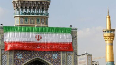 مشهد آماده برگزاری جشن باشکوه 22 بهمن/ طنین الله اکبر از گلدستههای حرم مطهر رضوی