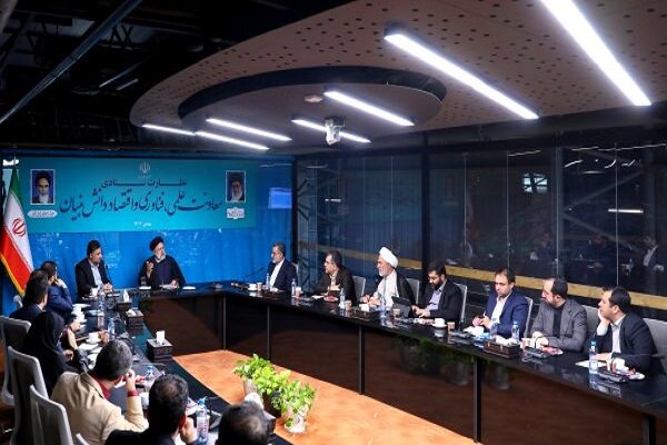 معاونت علمی نقش مؤثری در توسعه زنجیره فعالیتهای دانشبنیان دارد