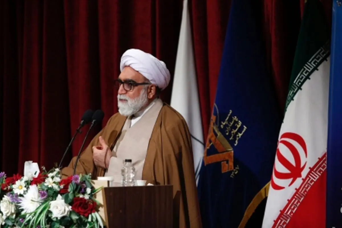 معجزه قرآن کریم در دوران معاصر با انقلاب اسلامی ایران، تبلور یافت