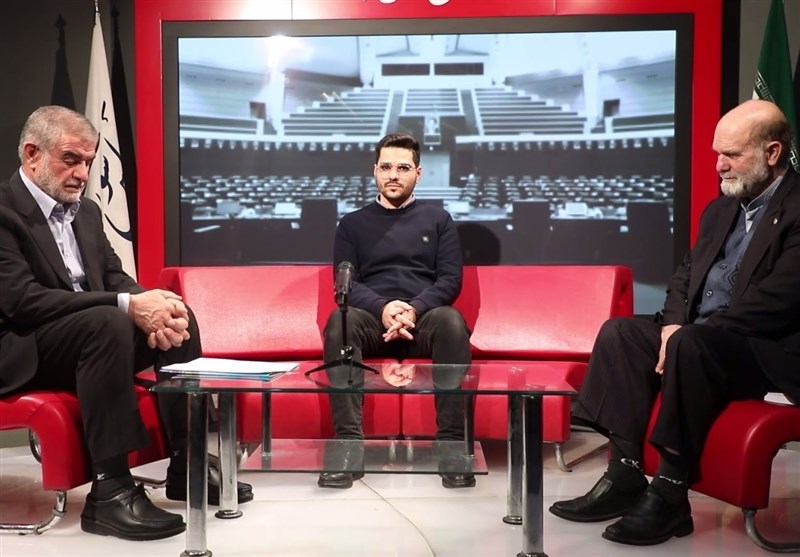 مناظره|علیزاده: مجلسی که متشکل از شایستگان باشد میتواند مشکلات را حل کند/ جوکار: با وجود اینهمه نخبه نیازی به محکومان امنیتی نداریم