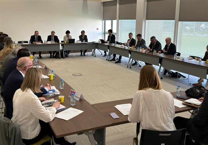 میزگرد انگلیس و ژاپن در حاشیه نشست دوحه درباره مسائل زنان افغانستان