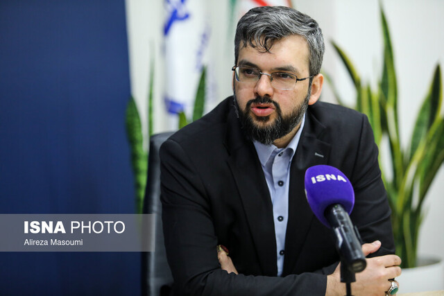 نمایندهای که ریگی به کفش ندارد، از شفافیت نمیترسد