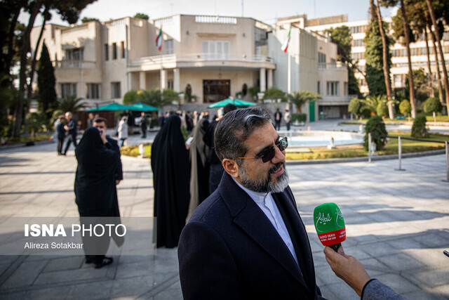 وزیر فرهنگ: انشاءالله ۲ بر صفر قطر را میبریم