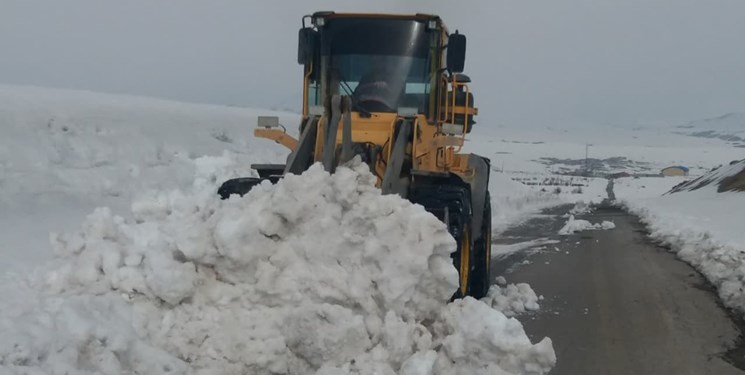 ۳۹۰۰۰ کیلومتر باند راه در استان مرکزی برفروبی شد
