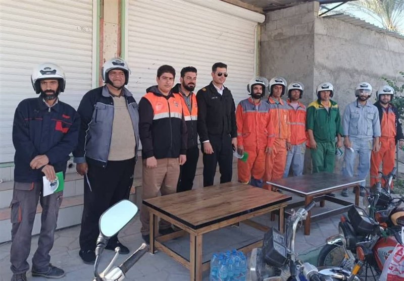 آموزش ایمنی تردد به دانشآموزان مدارس حاشیه راههای استان بوشهر + تصویر