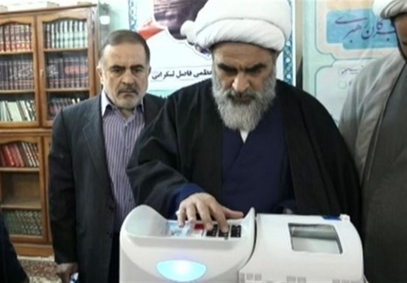 آیت الله فاضل لنکرانی: اگر به اسلام و میهن دل بستهاید در انتخابات شرکت کنید