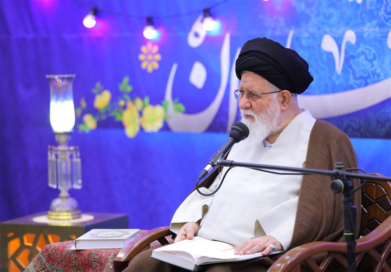 آیتالله علمالهدی توضیح میدهد؛ چرا تحریم اقتصادی و تهدید نظامی در ملت ایران اثرگذار نخواهد بود؟