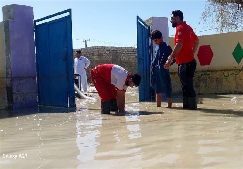 ارزیابی و خدماترسانی به 1482 خانوار سیلزده سیستان و بلوچستان + تصویر