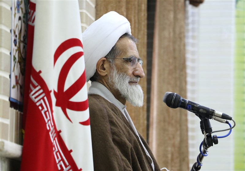 امام جمعه شهرکرد: رای دادن یک تکلیف شرعی است