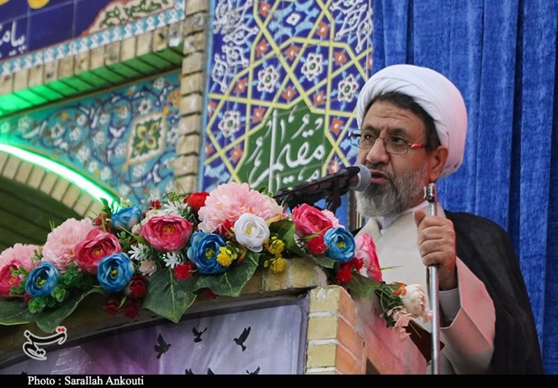 امام جمعه کرمان: ایران قوی نیازمند اقتصاد قوی است