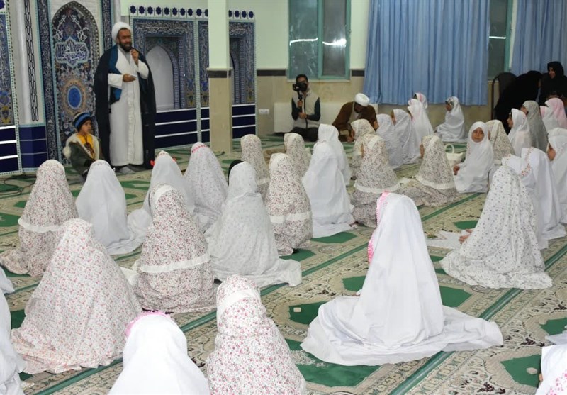 برگزاری ضیافت افطار ویژه ایتام روزه اولی در بیرجند