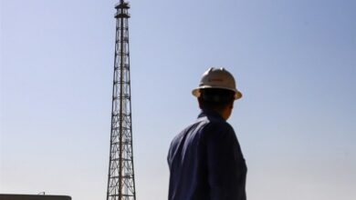 بهرهبرداری میادین نفتی" سپهر و جفیر"/ تولید روزانه 110 هزار بشکه نفت در این میادین