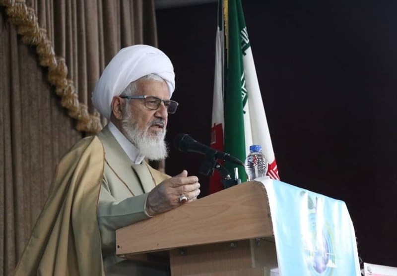 تقدیر امام جمعه زنجان از حضور پرشور مردم در انتخابات/ منتخبان به وعدههایشان عمل کنند