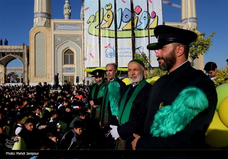 جشن 20 هزار نفری روزه اولیها در اصفهان + فیلم