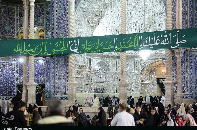 حالوهوای حرم حضرت معصومه در شب میلاد کریم اهلبیت(ع)