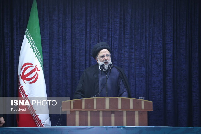 حضور رییسجمهور در جشن توانمندسازی ۱۰۰ هزار مددجوی کمیته امداد