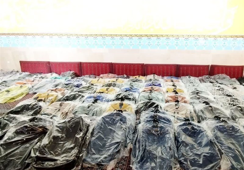 خریداری 6300 دست لباس برای دانشآموزان نیازمند خراسان جنوبی + تصویر