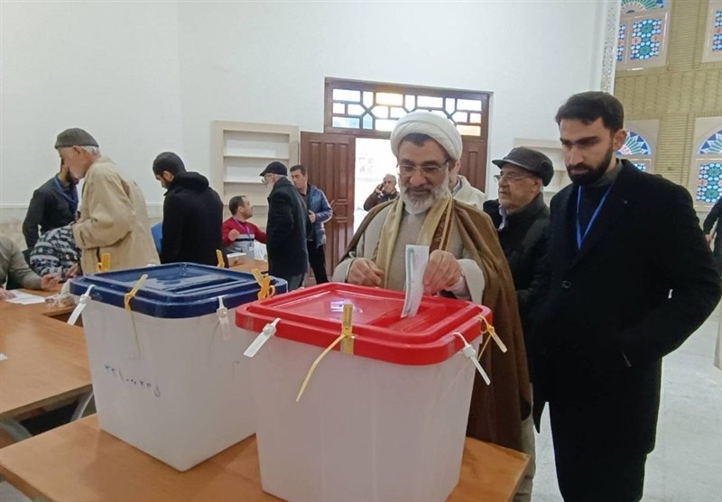 دبیر شورایعالی انقلاب فرهنگی: انتخاب نماینده اصلح به رشد کشور کمک می کند