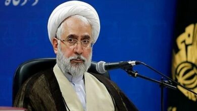 دو وظیفه شرکت در انتخابات و انتخاب اصلح داریم