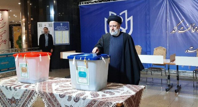 رئیسجمهوری رأی خود را به صندوق انداخت