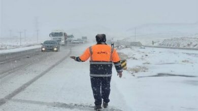 راههای مواصلاتی خراسان جنوبی لغزنده است/ رانندگان احتیاط کنند