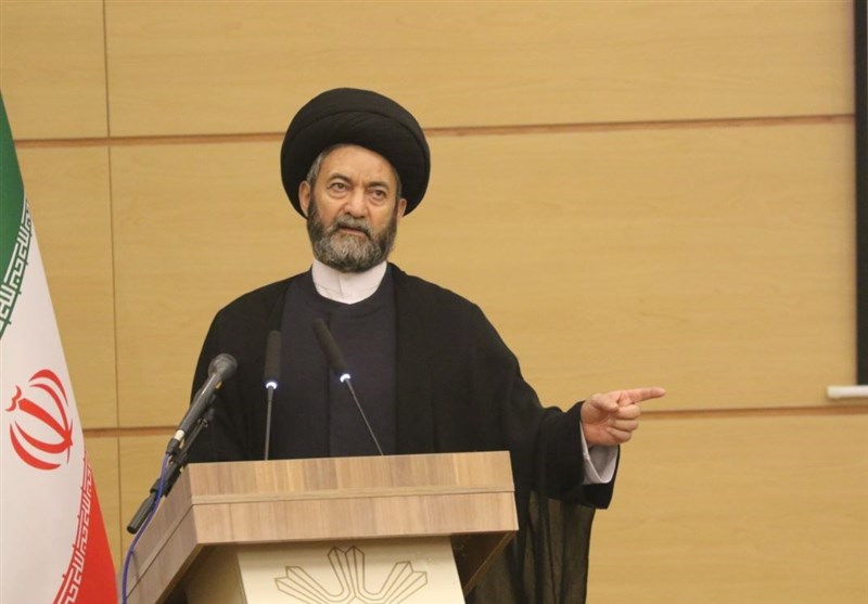 ربا و تهمت اساس دین را نابود میکند