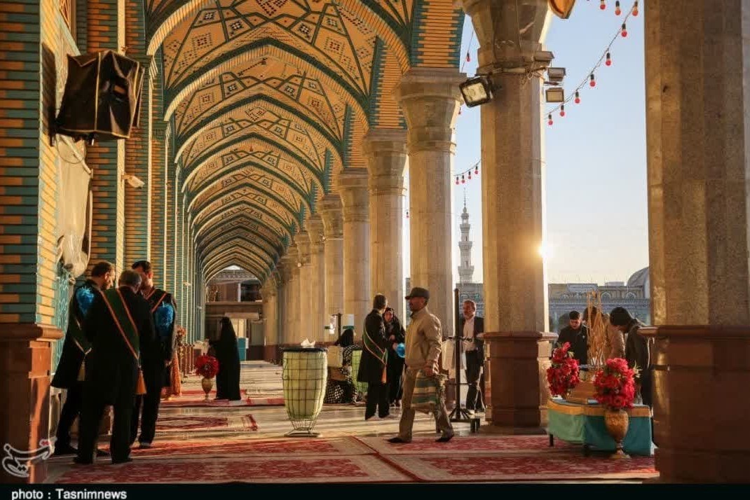 زمزمه دعای ندبه در میعادگاه منتظران + تصاویر