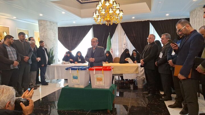 «سیامک رهپیک» آرأی خود را به صندوق انداخت