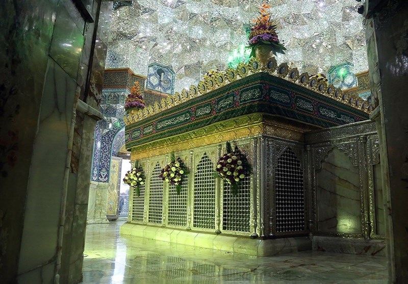 غبارروبی حرم مطهر حضرت معصومه(س) در آستانه ماه مبارک رمضان + فیلم