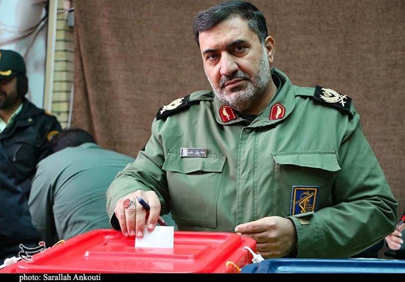 فرمانده سپاه استان کرمان: حضور مردم دسیسههای دشمن را نقش بر آب کرد + فیلم و عکس