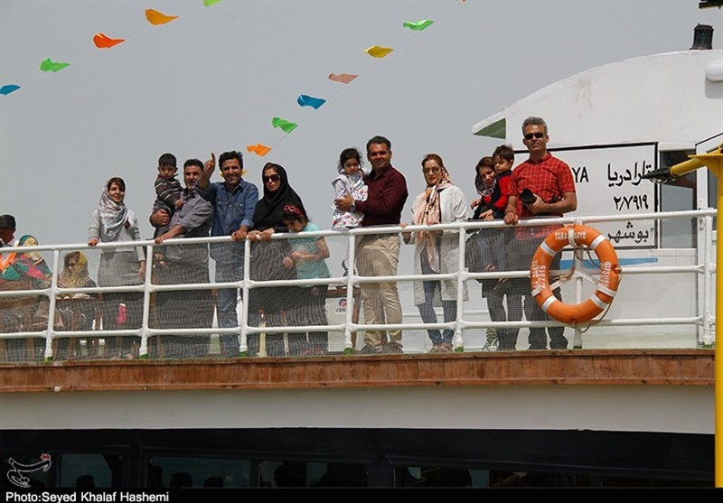 فعالیت 141 شناور در طرح گردشگری دریایی بوشهر