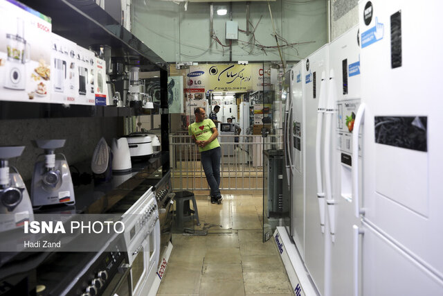 قیمت برخی از شرکتهای لوازم خانگی افزایش یافت/ دردسر فروشگاههای بزرگ برای مغازهداران خرد