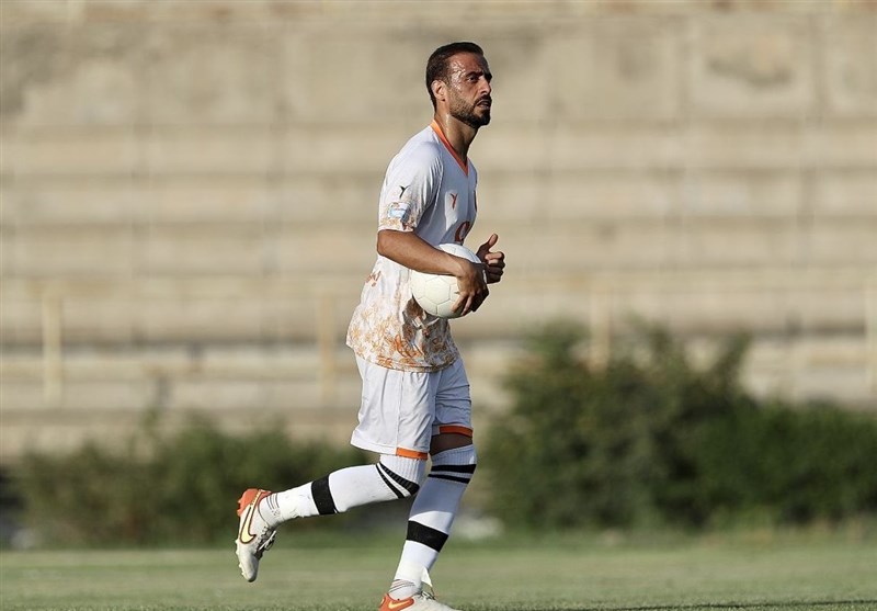 محسن آذرباد: روی غفلت بازی را واگذار کردیم